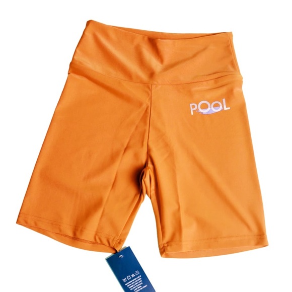 Ladies Shorts - Picture 7 of 8